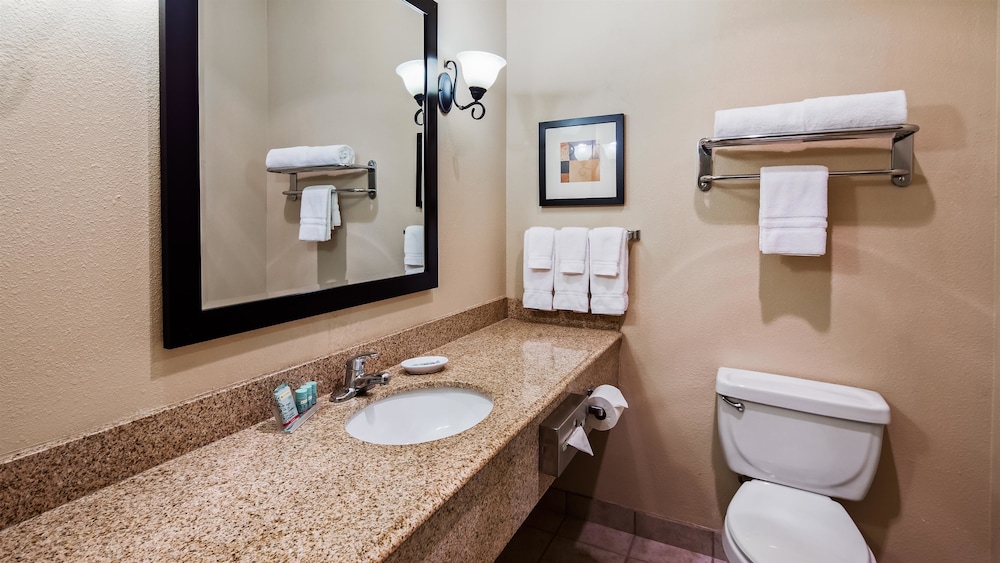 Best Western Franklin Town Center Hotel & Suites 20/34