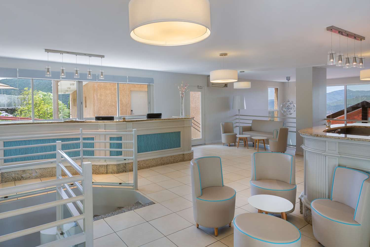 restaurant cafeteria