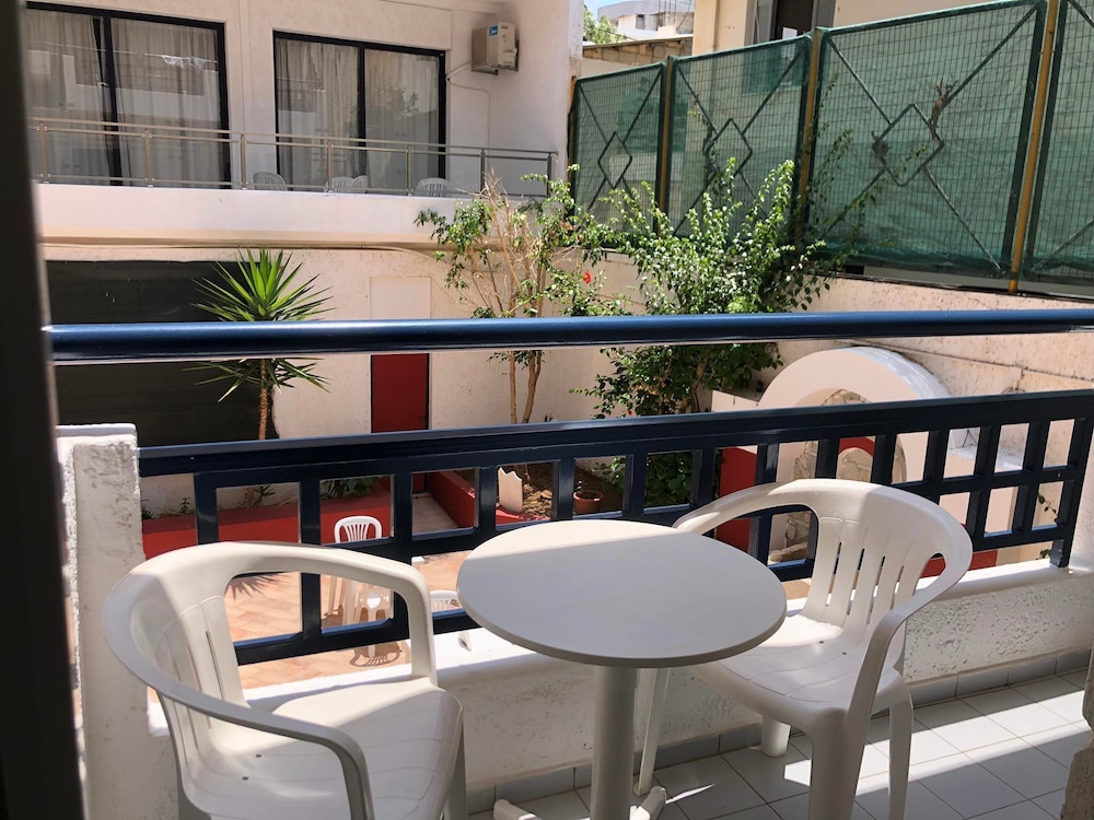 Agrabella Hotel Adults Only 57/71