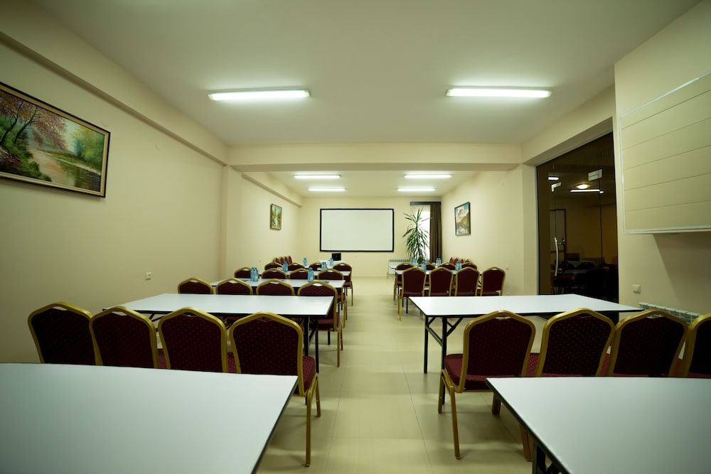 Panorama Residence Inn 27/33