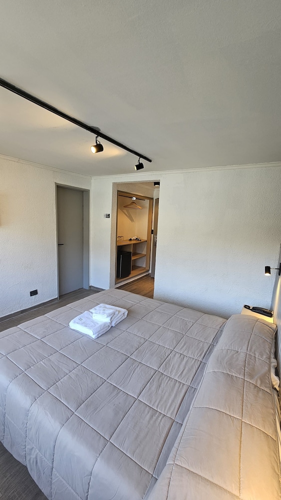 M382 Hotel Bariloche 34/51