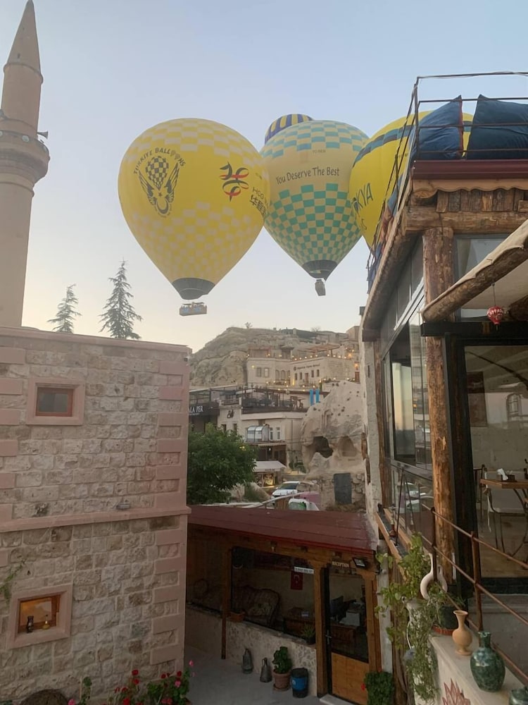 Atax Cave Hotel 5/50