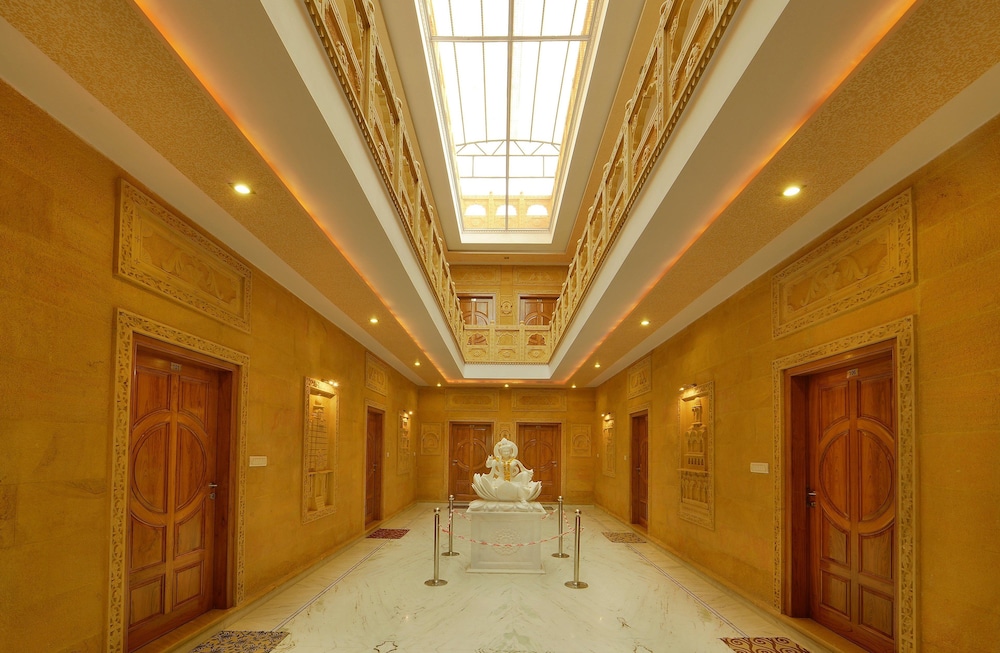 Hotel Sky Plaza 27/33