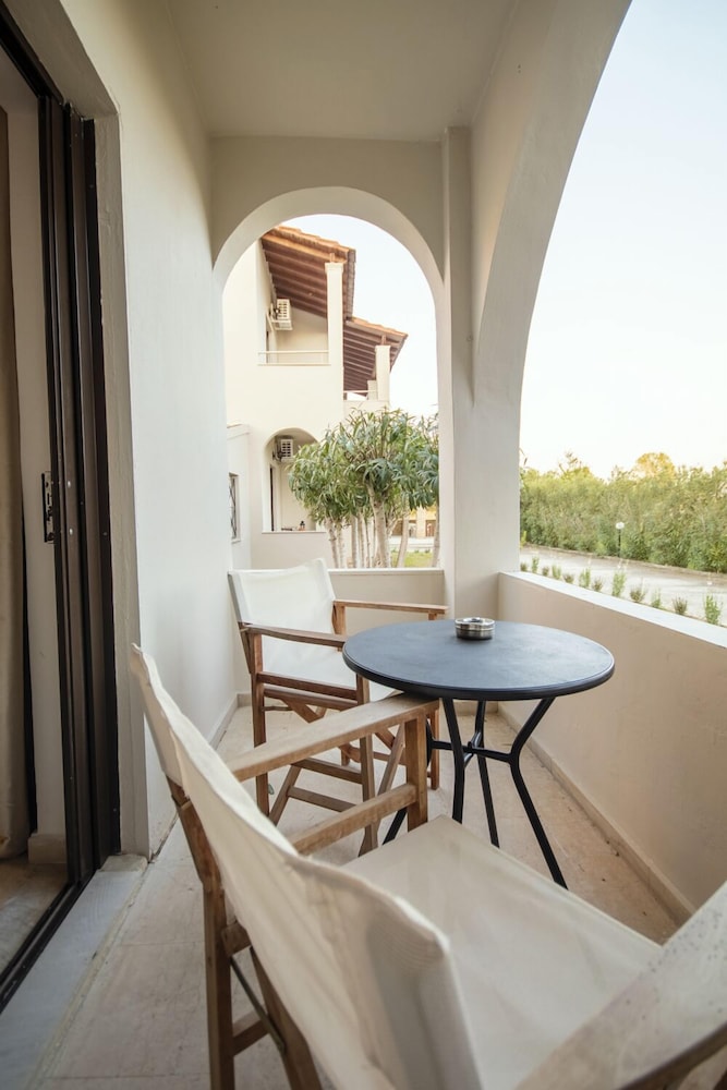 Parakladi Seaside Retreat 13/32