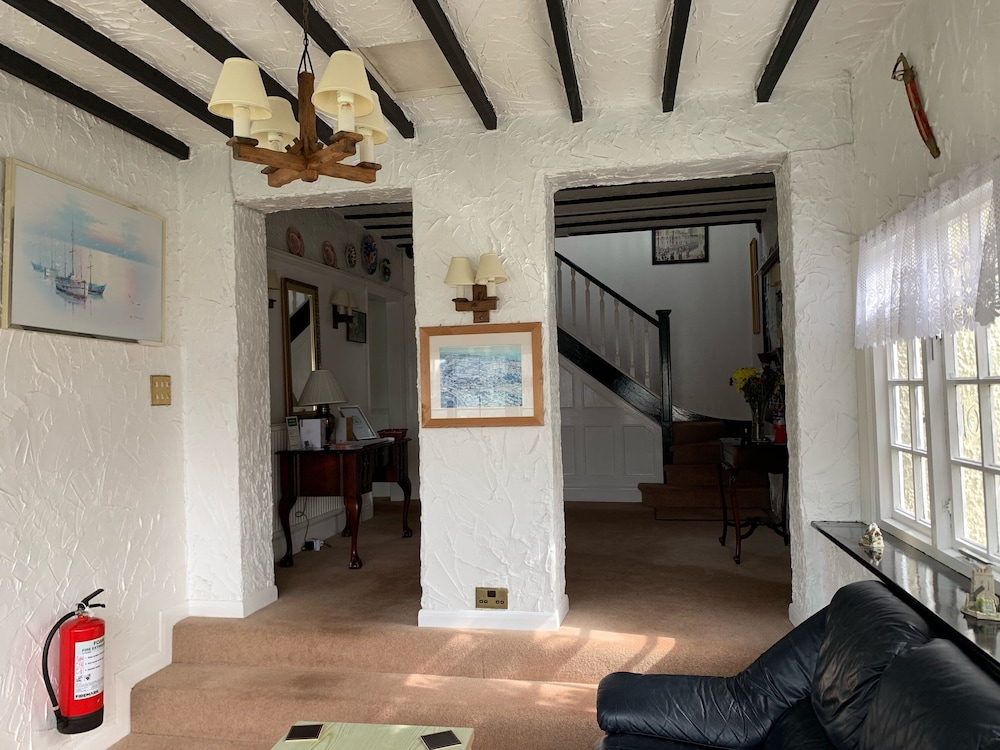 Burleigh House - Guest house 5/60