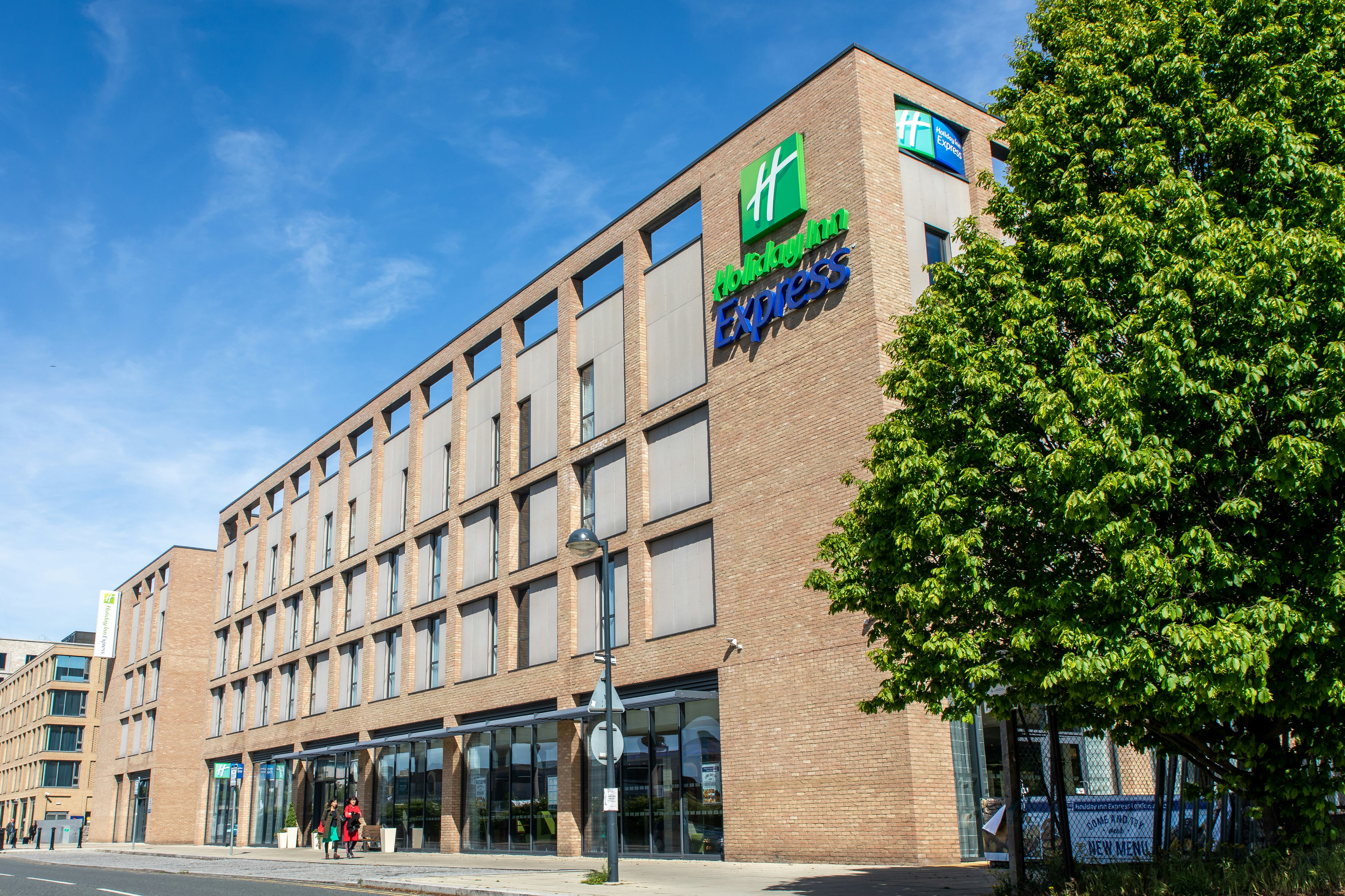 Holiday Inn Express London - Excel 5/64