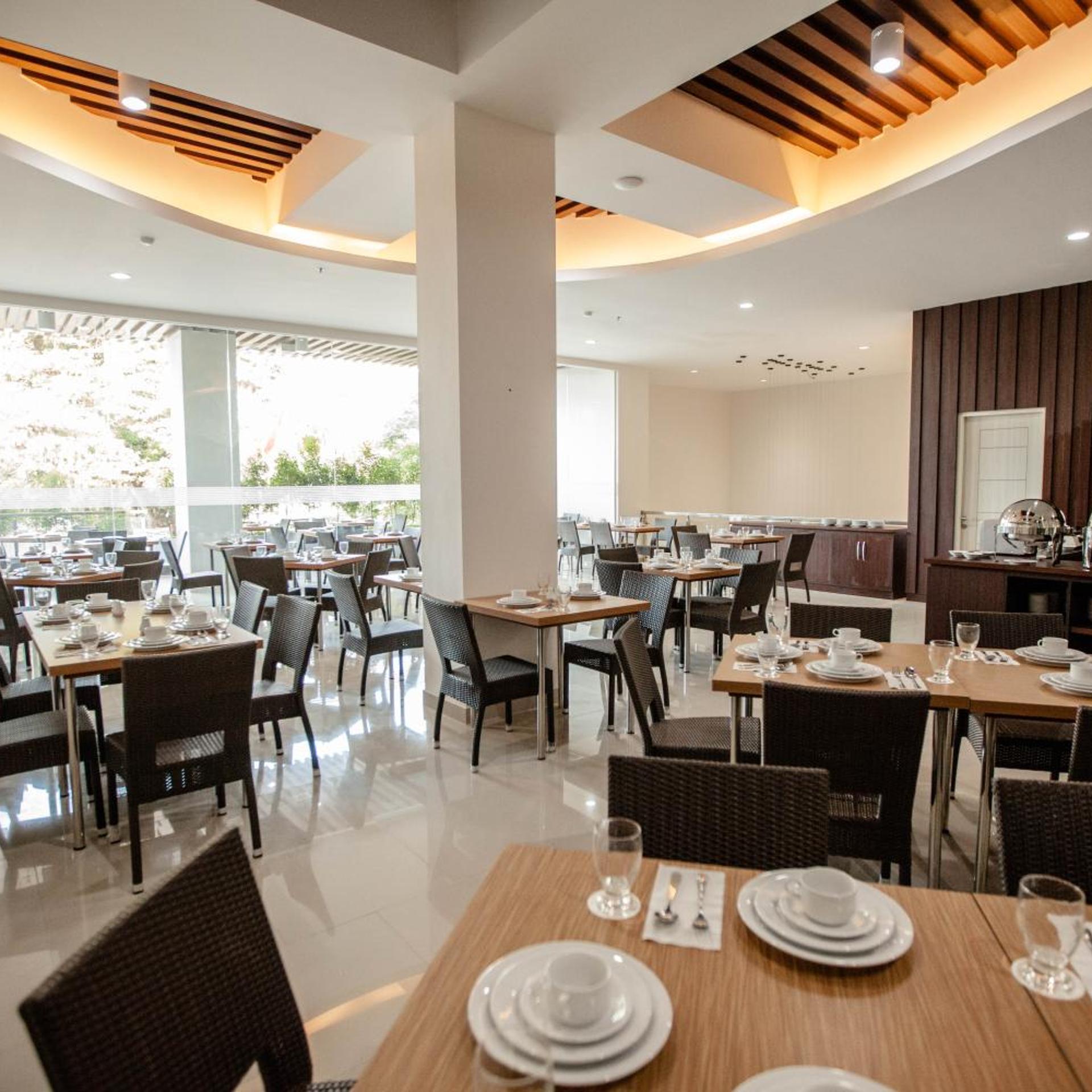 Whiz Prime Hotel Sudirman Makassar 22/35