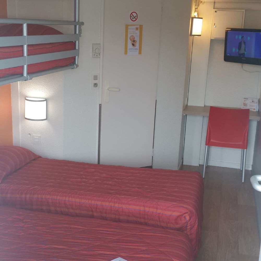 PREMIERE CLASSE BAYONNE 33/55