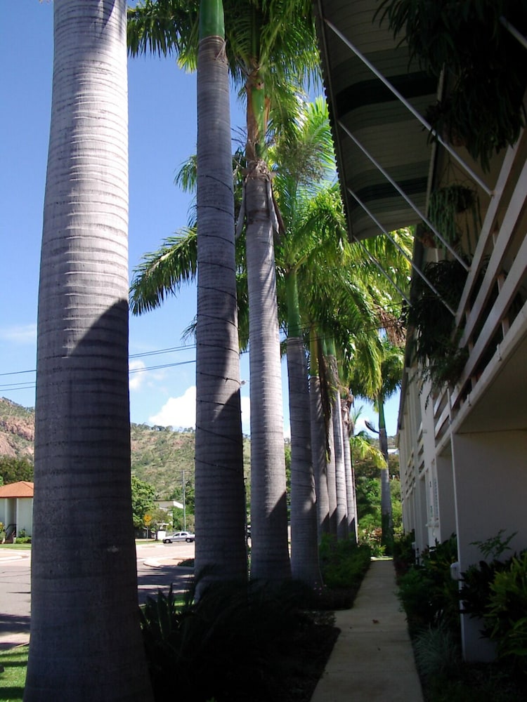 Palm Waters Holiday Villas 24/32