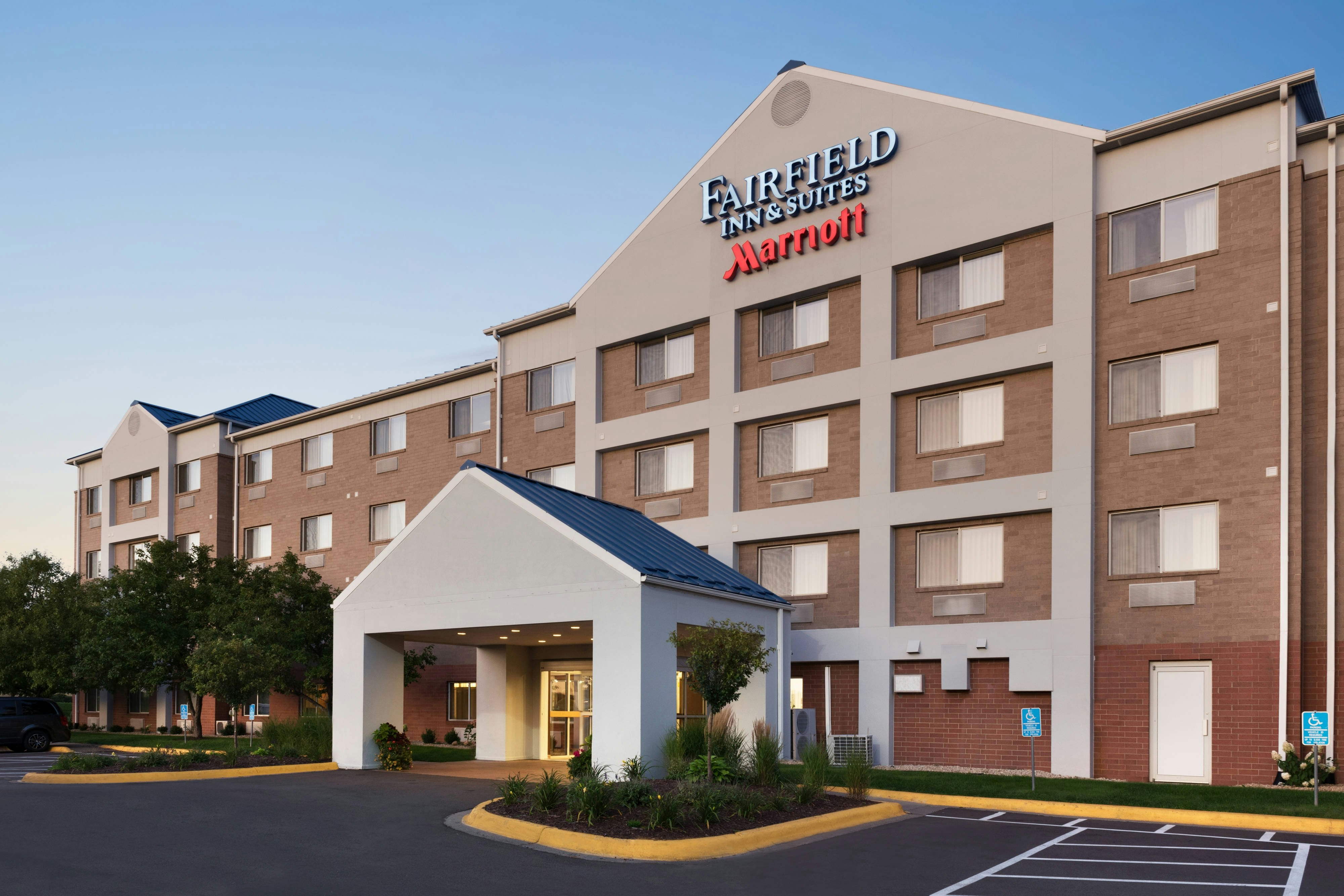 Fairfield Inn And Suites By Marriott Minneapolis Bloomington Mall of Ame 2/15