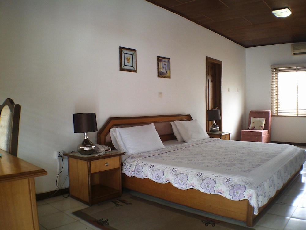 Lavender Lodge Hotel 4/29