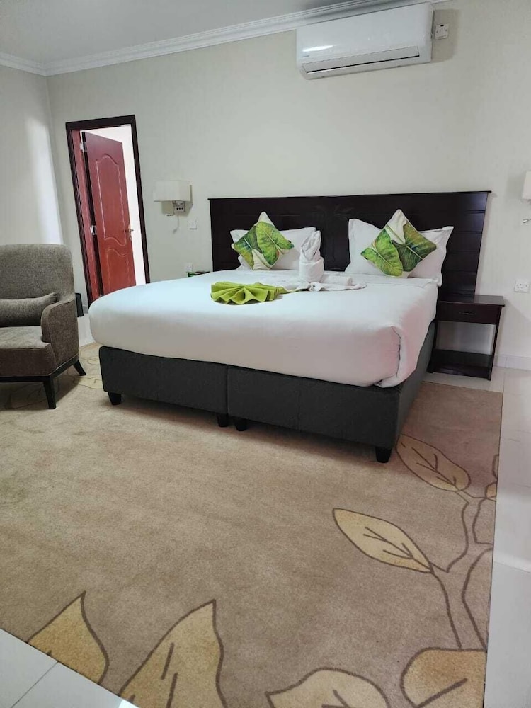 1 BEDROOM, DELUXE, TWIN BEDS