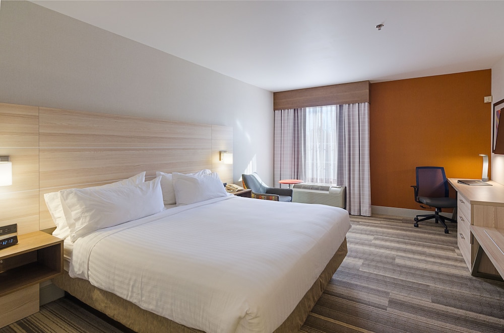 Holiday Inn Express Lexington 10/56