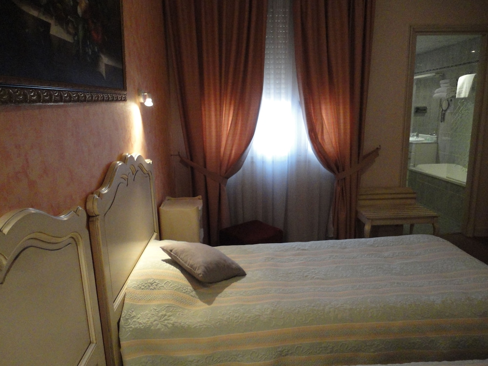 Hotel Chiffre 39/69
