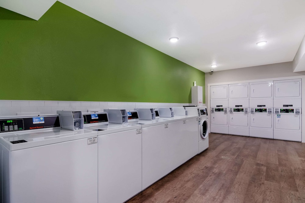 WoodSpring Suites Morrisville - Raleigh Durham Airport 28/35