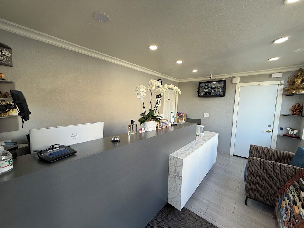 Fireside Inn Santa Cruz 40/63