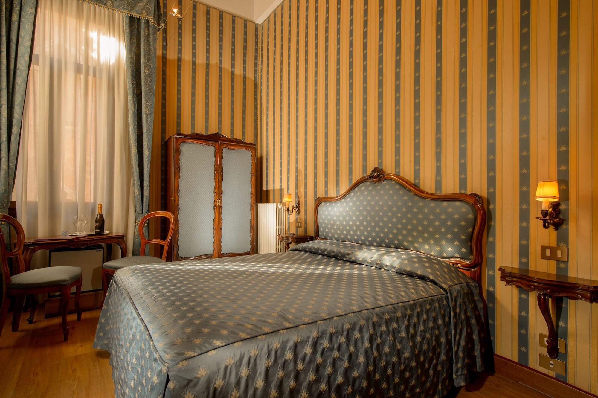 STANDARD, DOUBLE BED