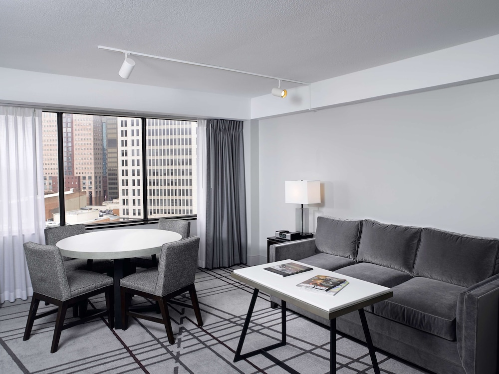 Hyatt Regency Louisville 16/44