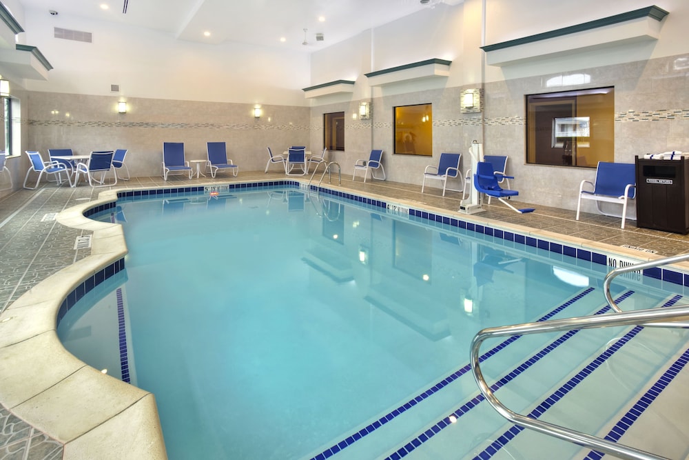Holiday Inn Express Hotel Suites Frankenmuth 3/41