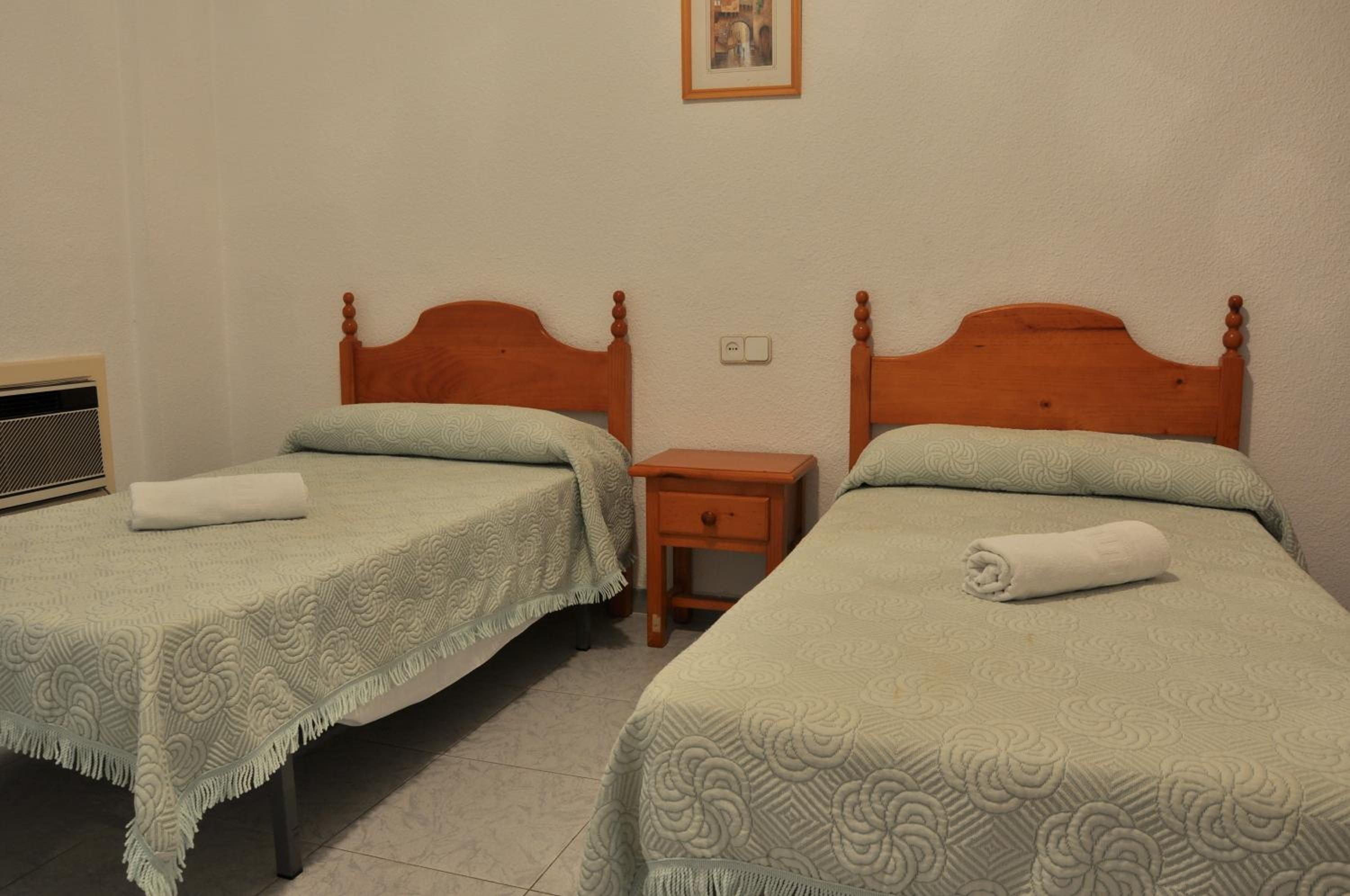 Room, Double or Twin Bed