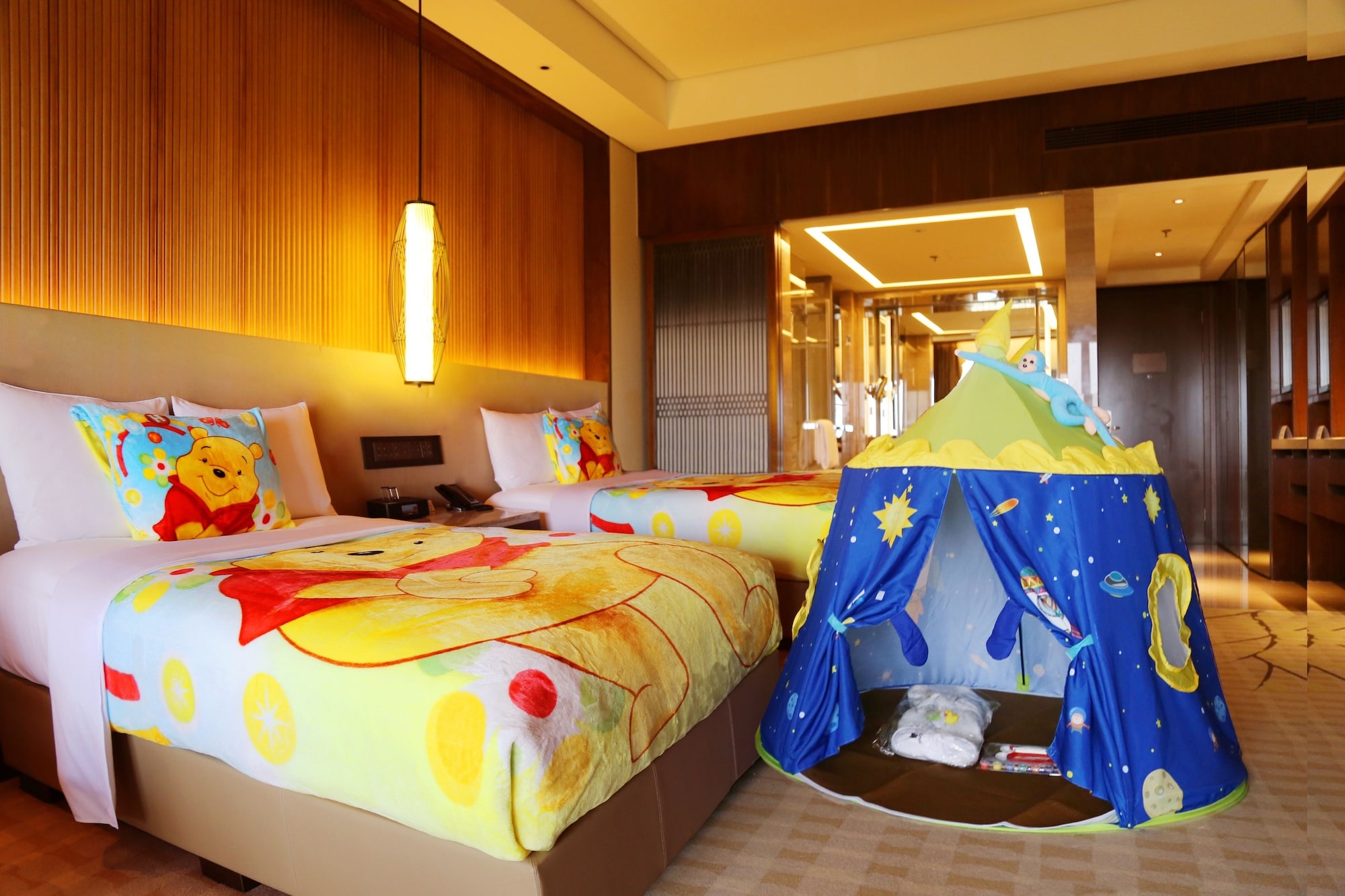 room, 2 double beds, resort view