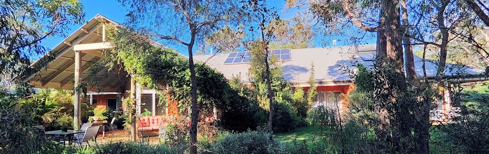 MARGARET RIVER BED AND BREAKFAST 2/48