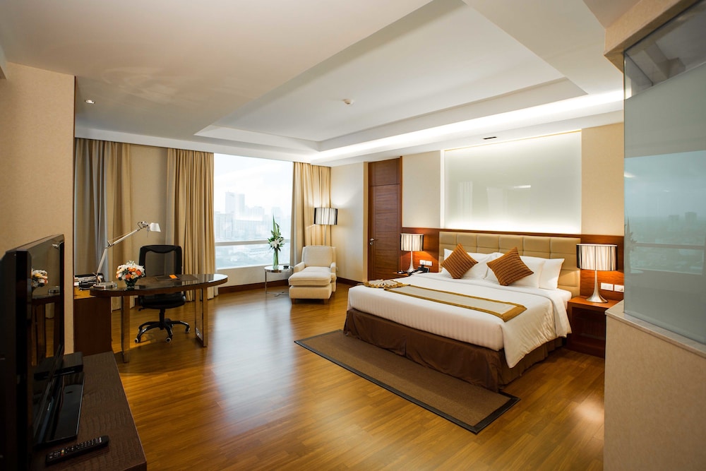 Grand Deluxe Room