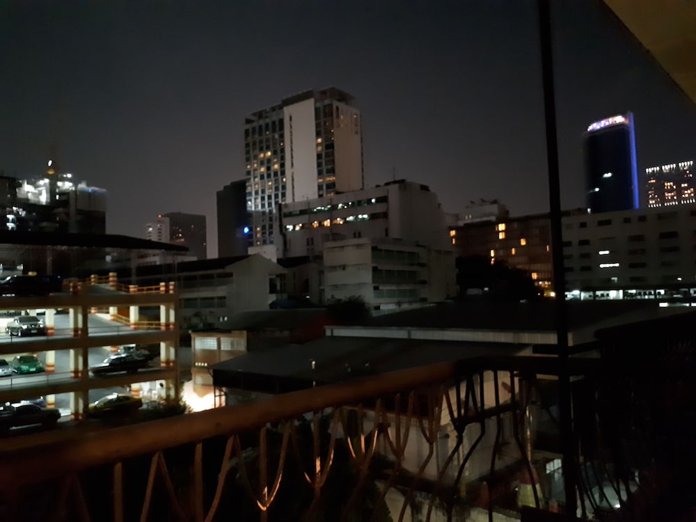 Bed By City Surawong-Patpong 31/34