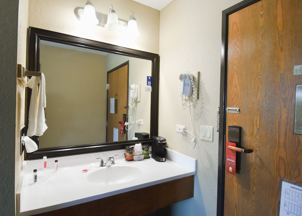 غرفة قياسية بسريرين كوين، Super 8 by Wyndham McLean/Bloomington SW 10/10