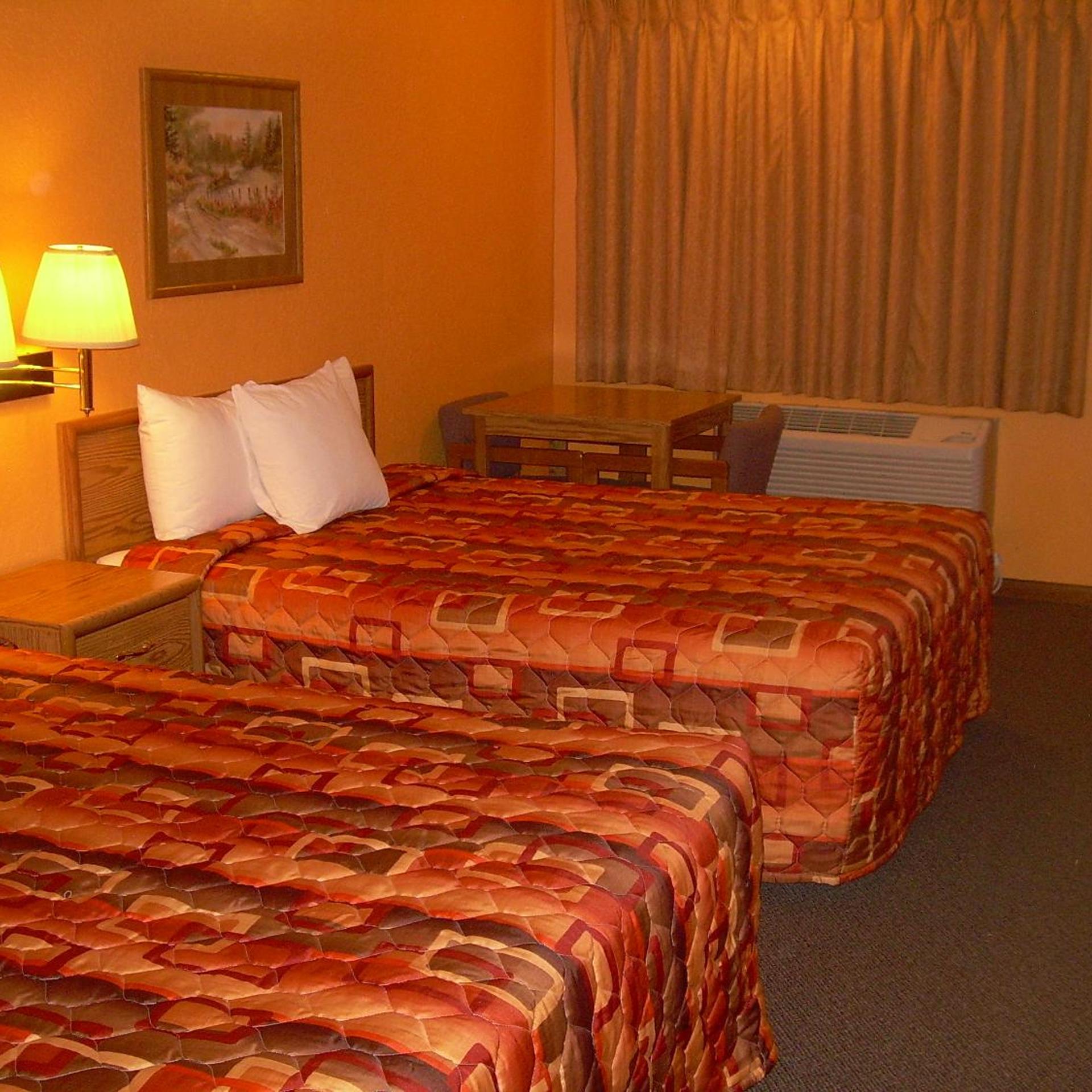 83 Motel 11/28