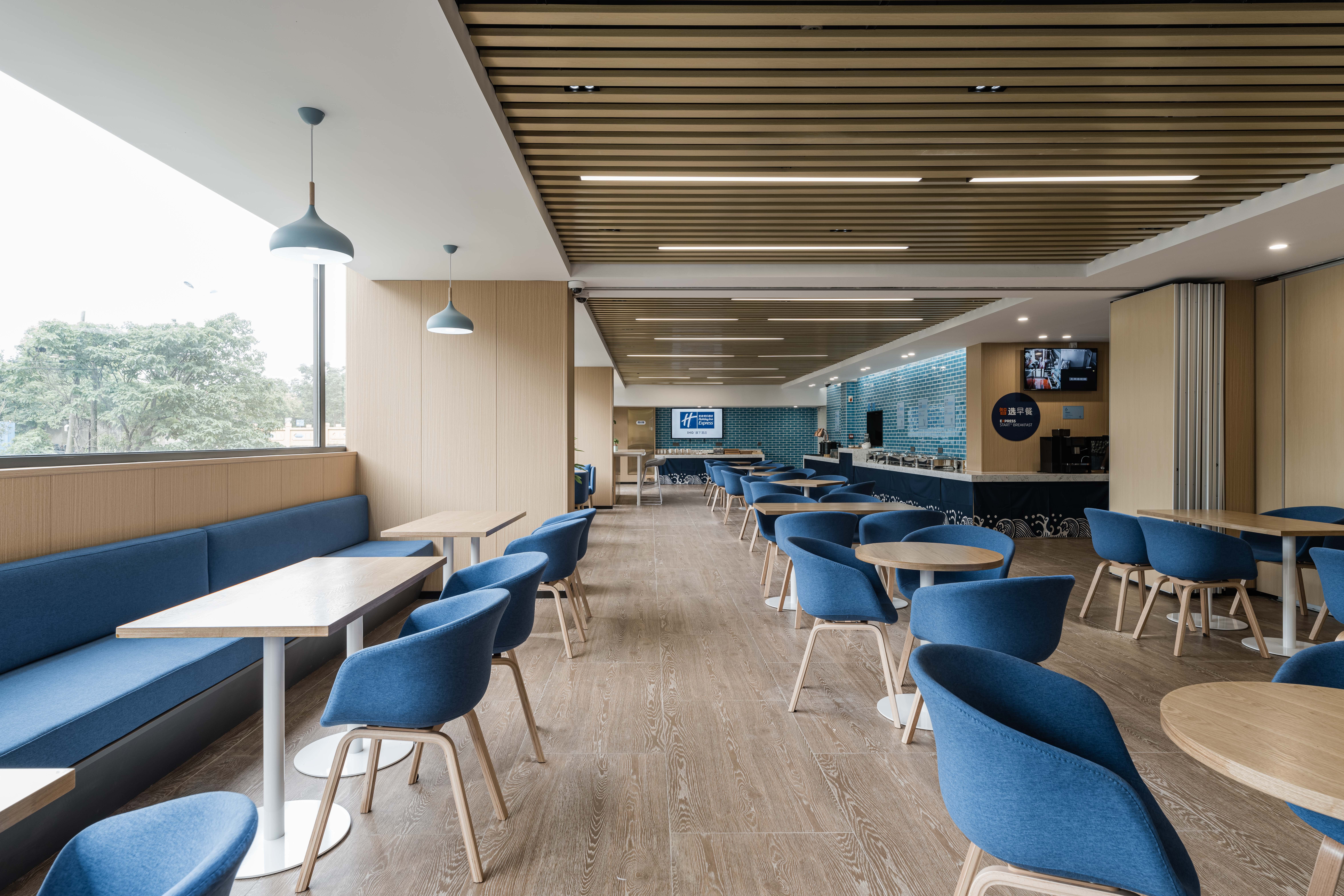 Holiday Inn Express Shanghai Pudong Chuansha 52/69