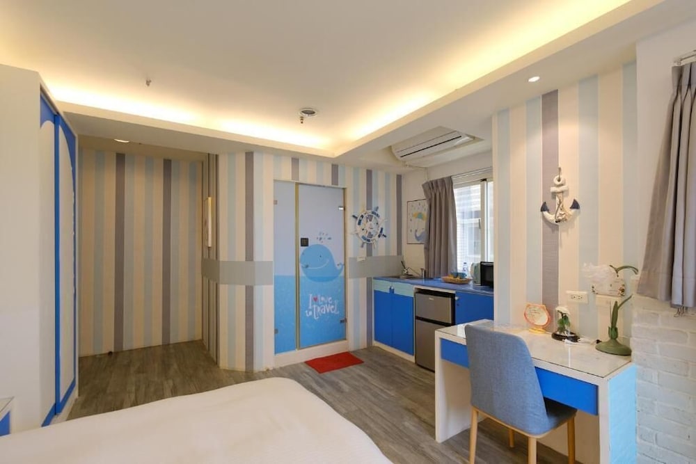 85 Asia Hotel 6/69