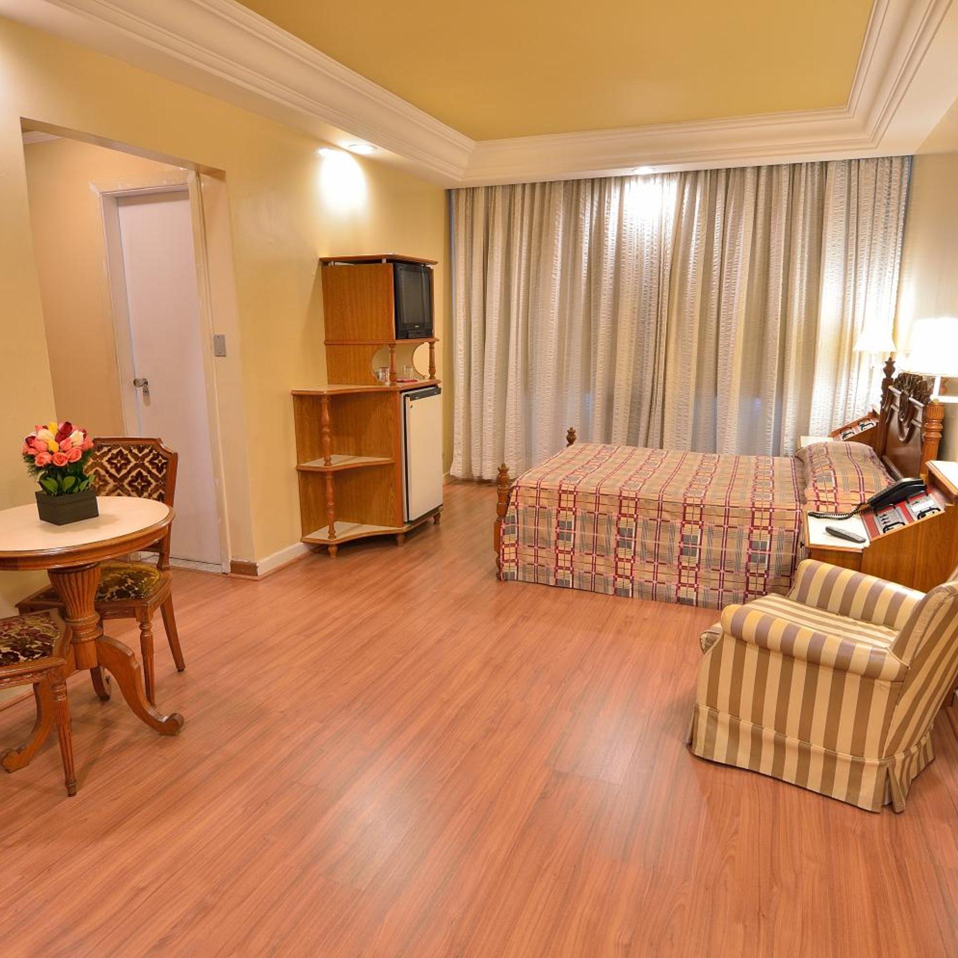 Hotel Castelar 75/99