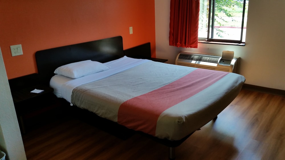 Motel6 Plano, TX - West - Frisco 14/25