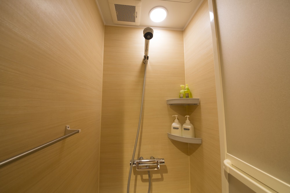 Shinjuku Kuyakushomae Capsule Hotel 18/46