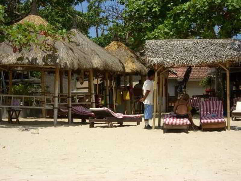 Hotel Puri Bambu 38/39