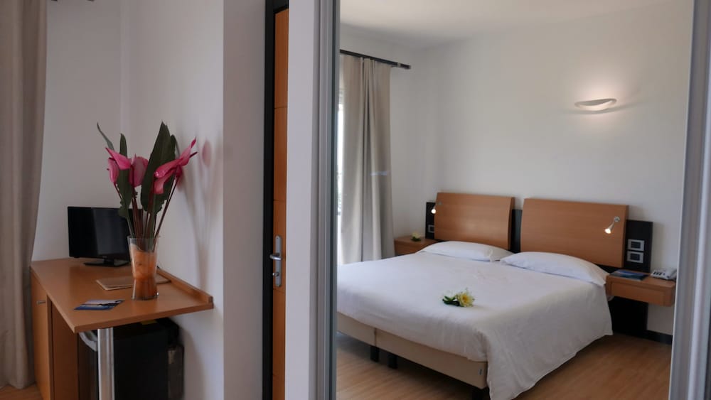 Scoglio Della Galea Village And Spa photo5