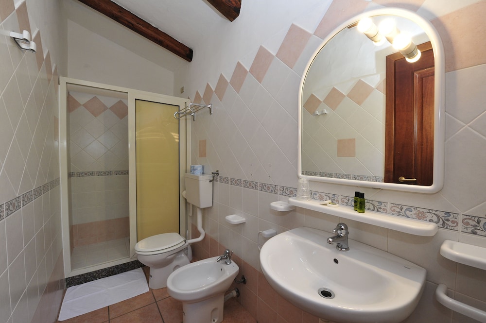 Hotel L Esagono 26/70
