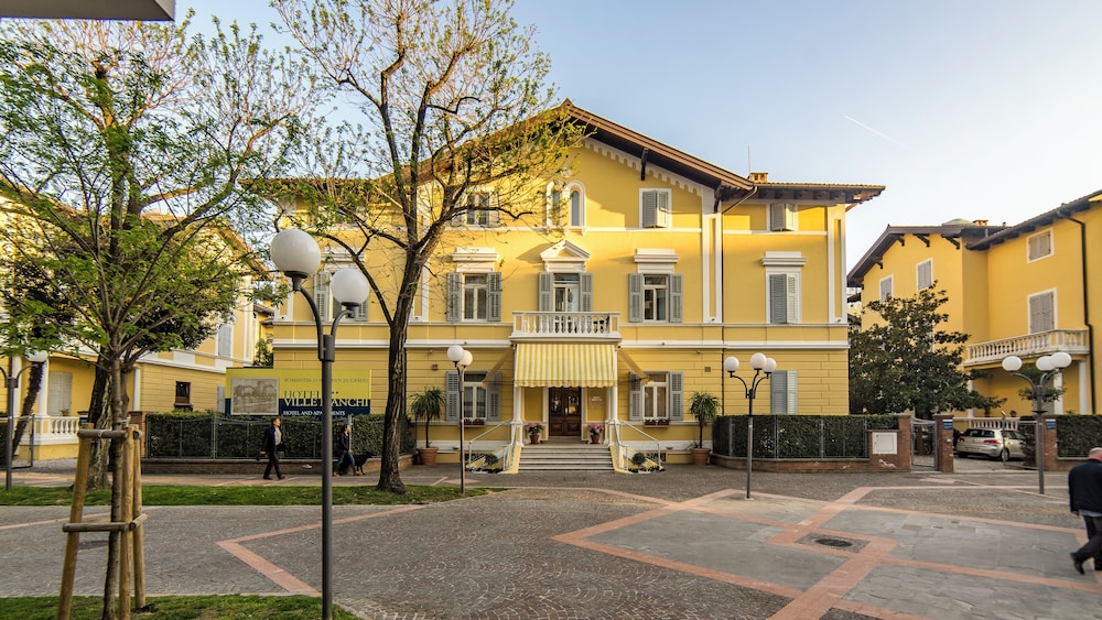 Hotel Ville Bianchi 39/48