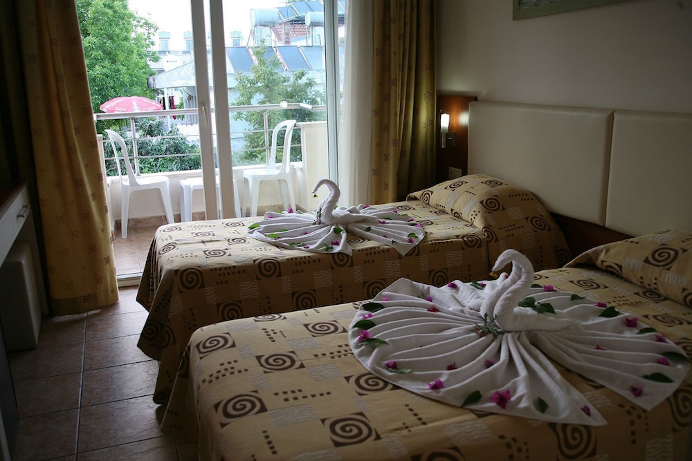 Saint Star Kemer - Adult Only 13/50