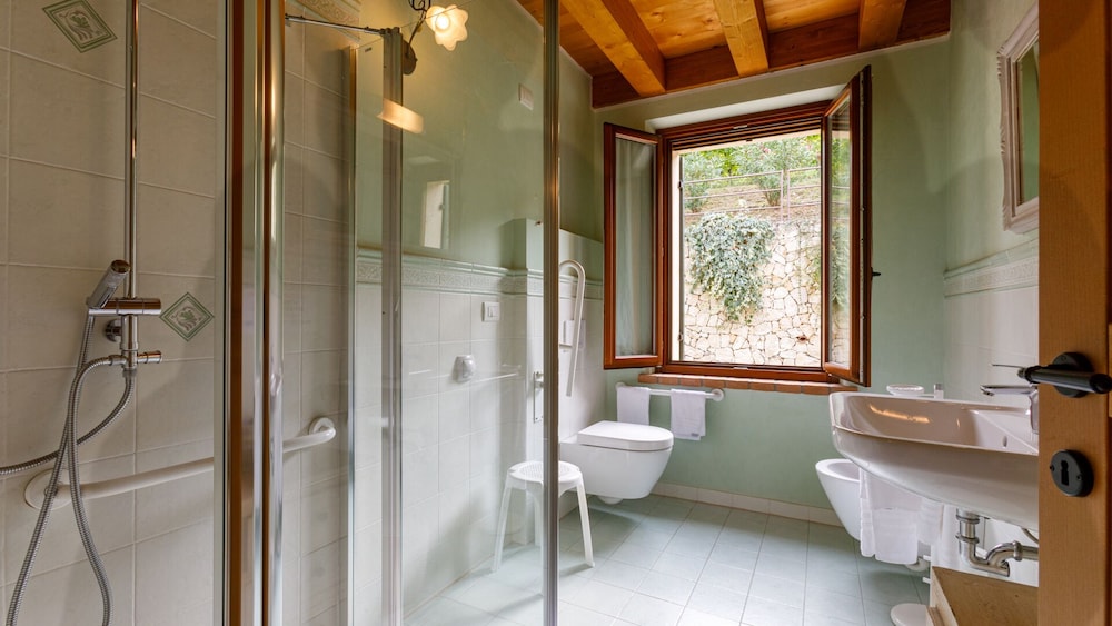 La Fonte Degli Dei Wine Relais - Adults Only 45/50