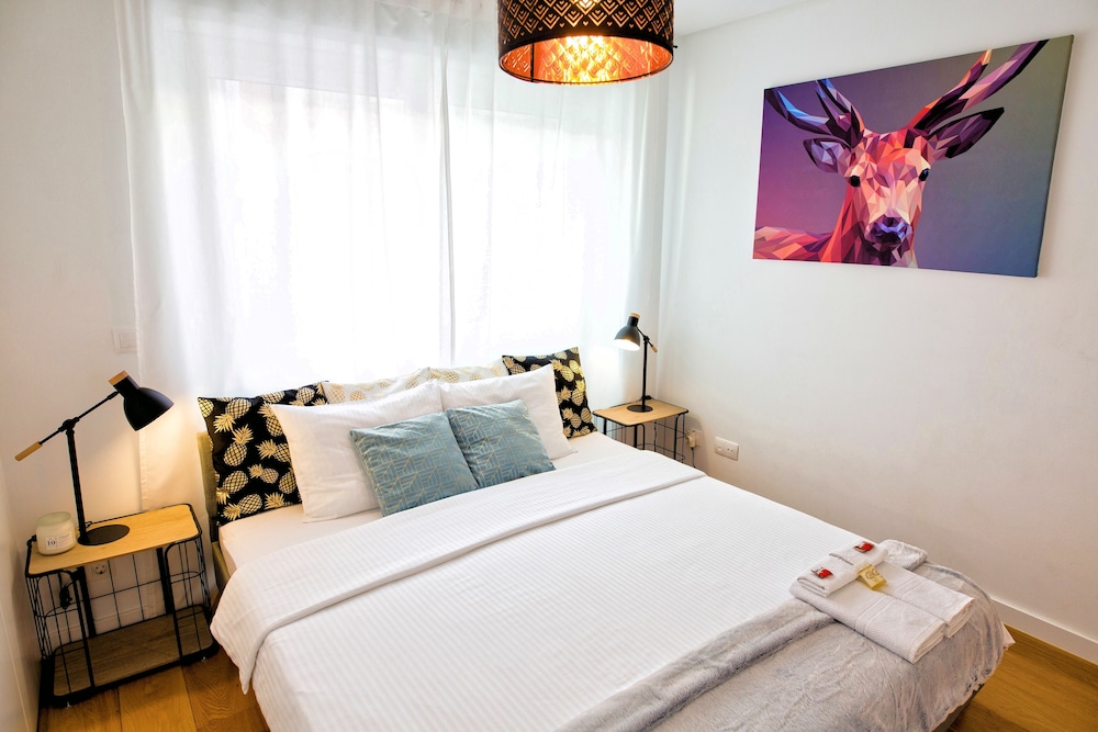 Industrial Lisbon Apartment - Adults Only 13/49