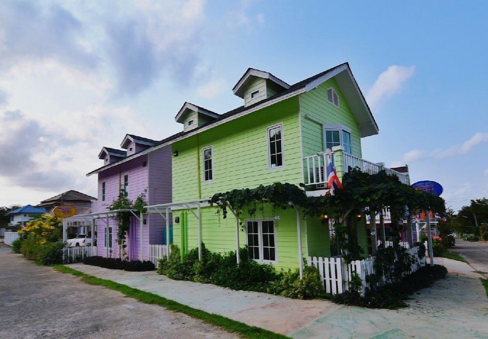 Bunny Hill Resort 7/50