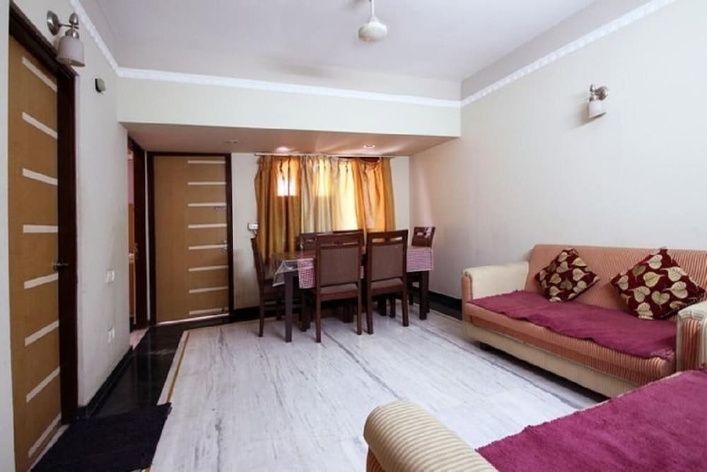 Hotel Shrinathinn 8/14