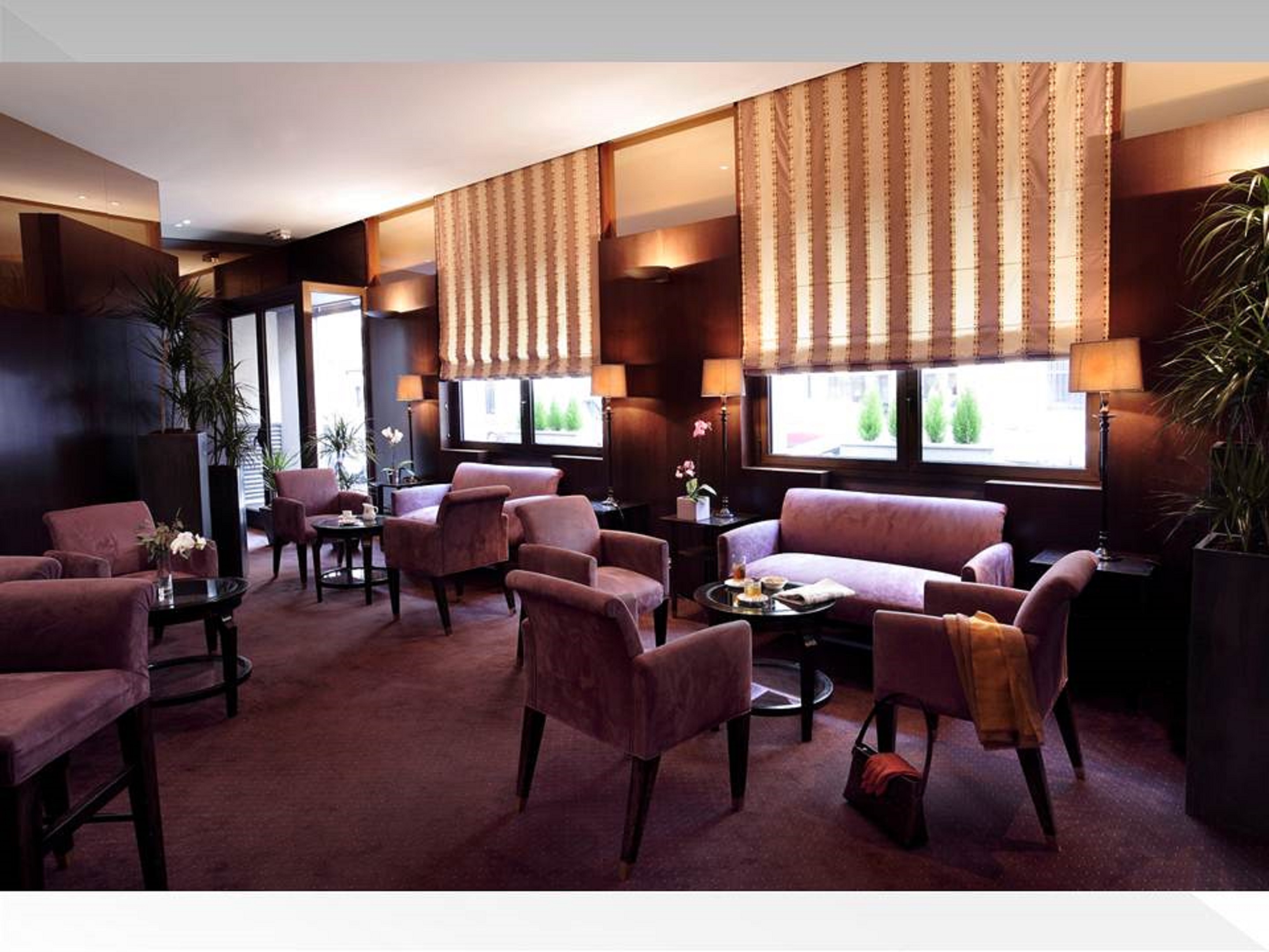 Residence Du Roy Hotel in PARIS