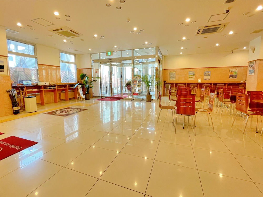 Toyoko Inn Yokohama Shinkoyasu Ekimae 9/60