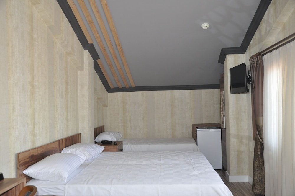 Yalova Sezon Otel 5/23