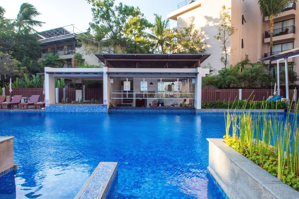 Peach Blossom Resort 7/50