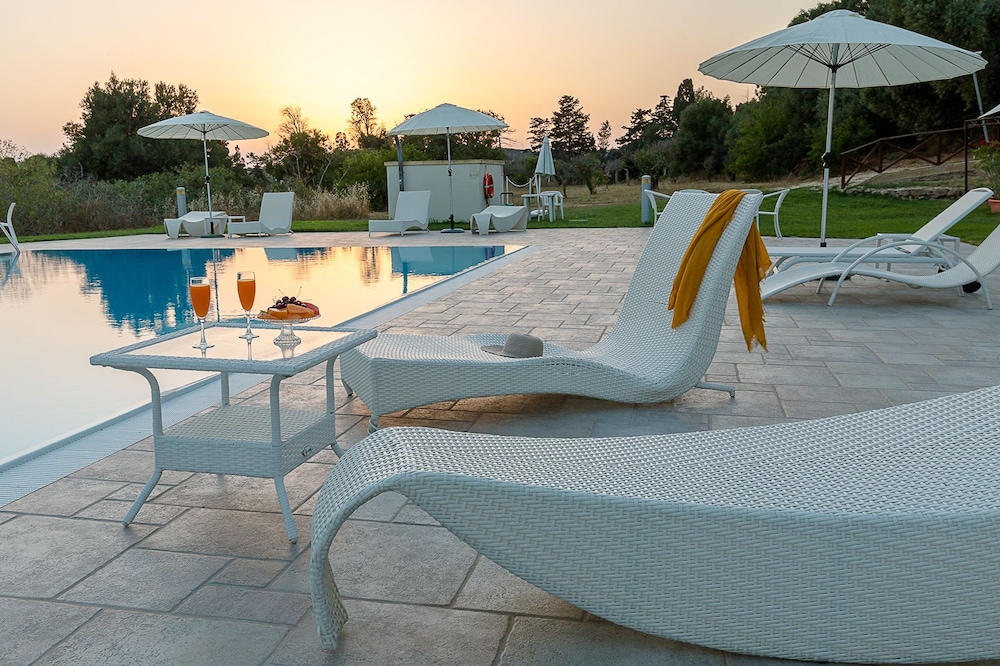 Villa Calandrino Hotel 39/65