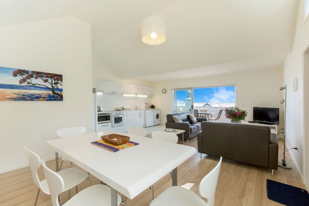 Waiheke Island Resort 14/70